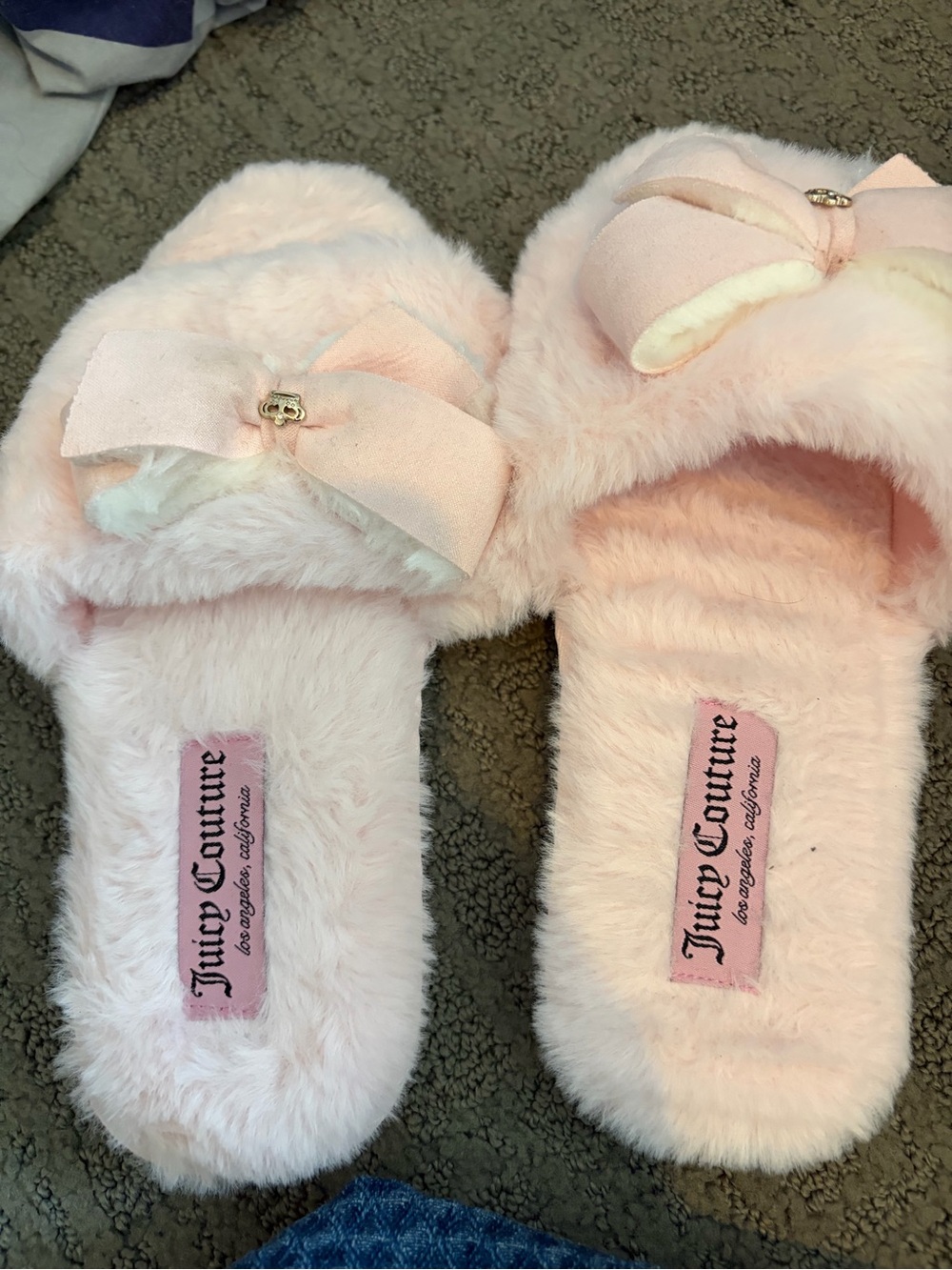 Juicy Couture Pink Faux-Fur Bow Slide Slippers